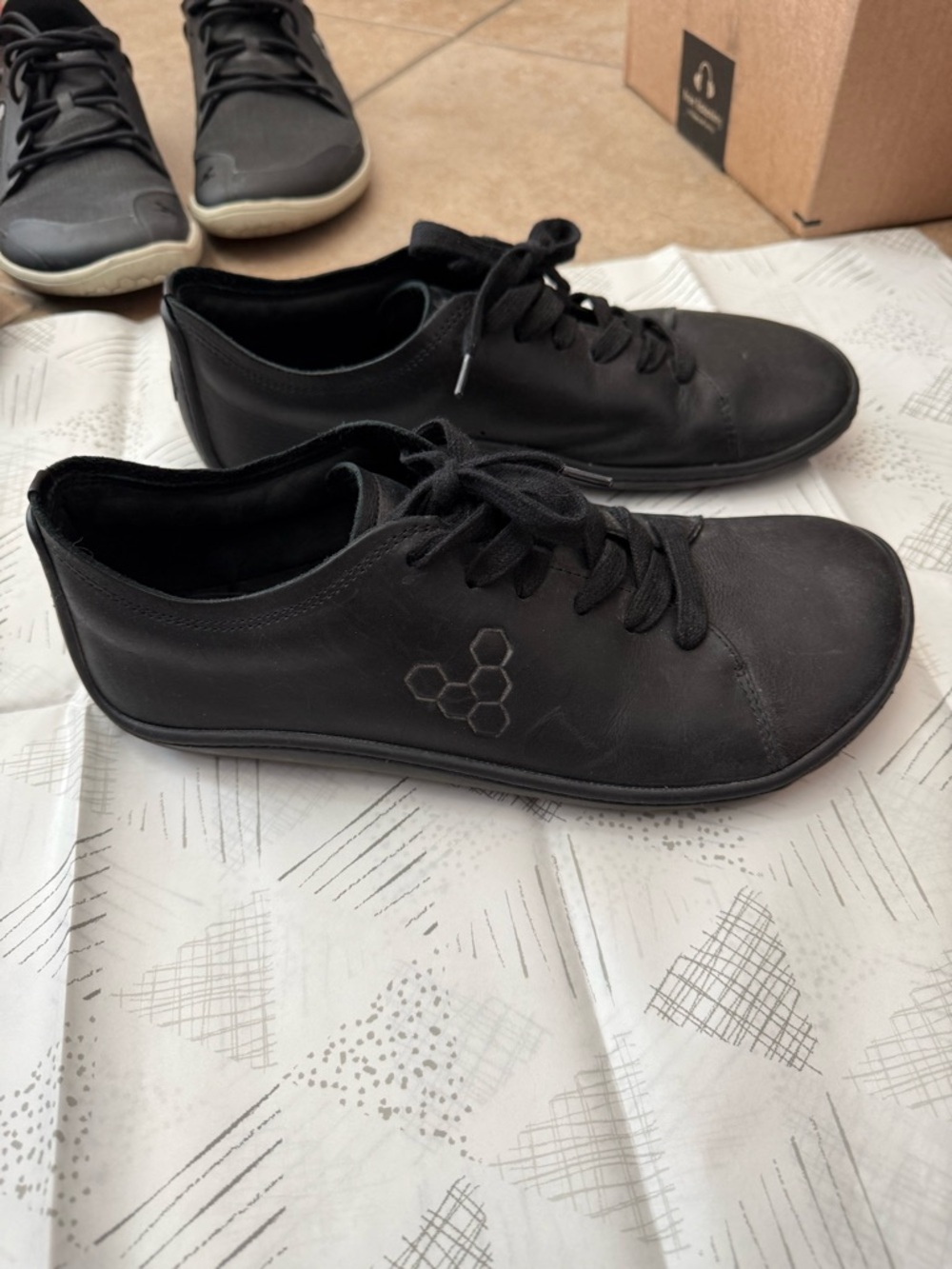 Vivo Barefoot Men's Addis Black Minimalist Sneakers